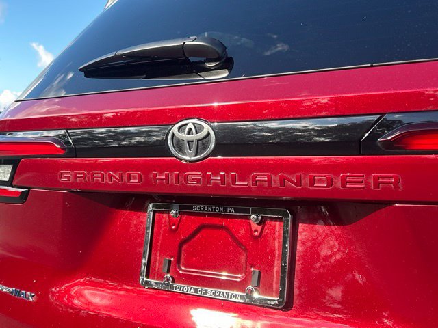 Used 2026 Toyota Grand Highlander AWD Hybrid image 17
