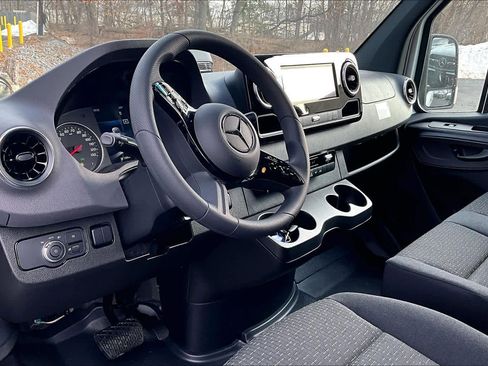 New 2026 Mercedes-Benz Sprinter 2500 image 9