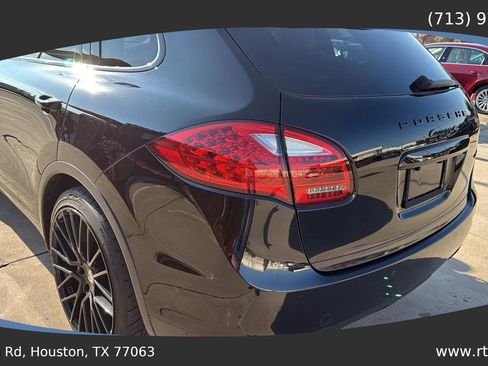Used 2011 Porsche Cayenne S image 16