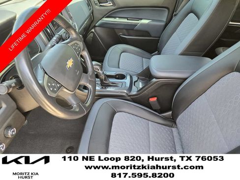 Used 2022 Chevrolet Colorado Z71 AWD/4WD image 18