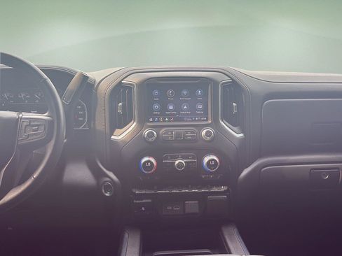 Used 2022 GMC Sierra 2500 AT4 AWD/4WD image 11