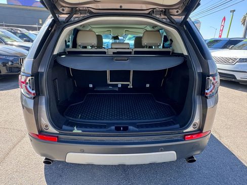 Used 2016 Land Rover Discovery Sport HSE image 28