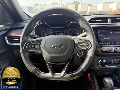 Used 2021 Chevrolet TrailBlazer RS w/ Sun and Liftgate Package AWD/4WD image 16