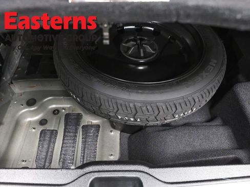 Used 2022 Mercedes-Benz GLC 300 4MATIC w/ Premium Package Lite image 23