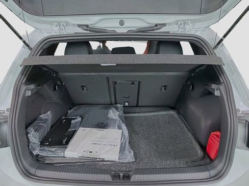 New 2026 Volkswagen GTI SE FWD image 27