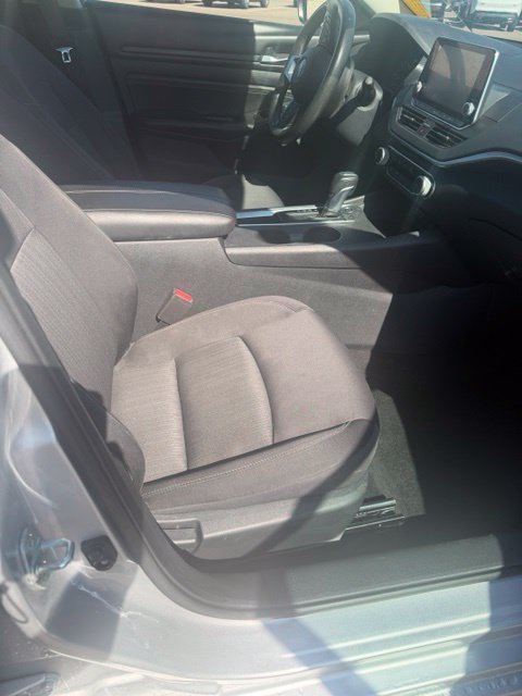 Used 2020 Nissan Altima 2.5 S FWD image 10