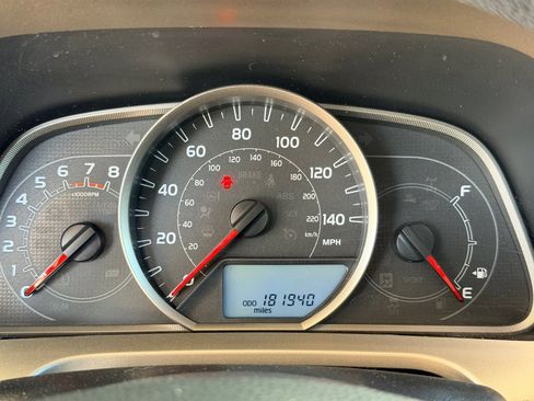 Used 2013 Toyota RAV4 XLE image 9