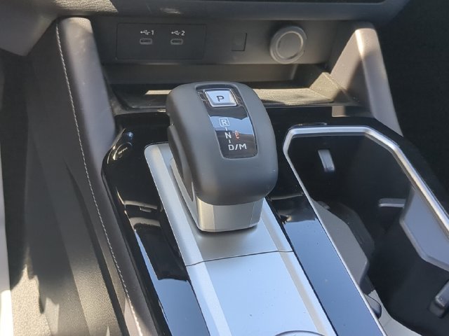 Used 2025 Mitsubishi Outlander SE FWD image 31