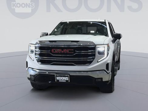 Used 2023 GMC Sierra 1500 SLT w/ SLT Premium Plus Package image 4