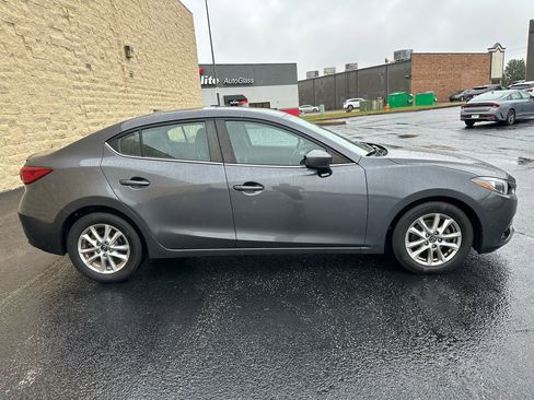 Used 2016 MAZDA MAZDA3 i Touring w/ Popular Equipment Package image 6