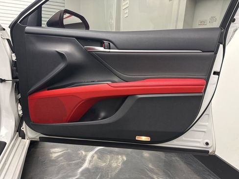 Used 2018 Toyota Camry XSE w/ Driver Assist Package image 10