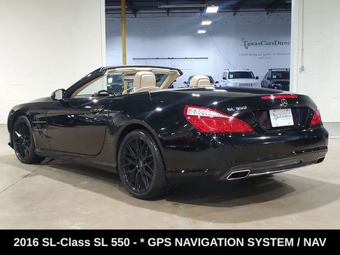 Used 2016 Mercedes-Benz SL 550 image 11