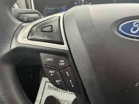 Used 2019 Ford Fusion SE FWD image 30