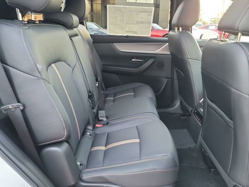 New 2026 MAZDA CX-90 3.3 Turbo w/ Premium Plus Pkg image 17