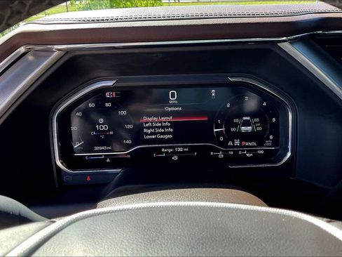 Used 2024 GMC Sierra 2500 Denali w/ Technology Package image 28