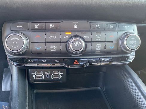 Certified 2024 Dodge Durango GT image 18