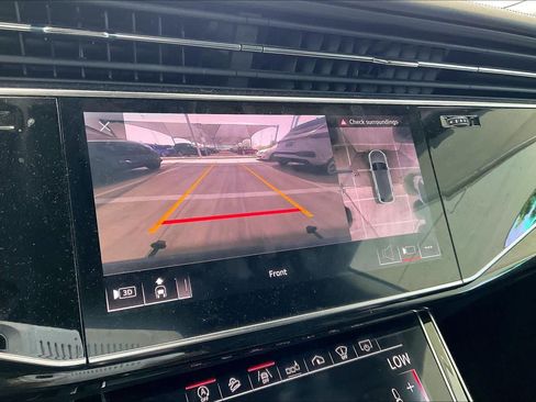 Used 2019 Audi Q8 Prestige w/ Luxury Package AWD/4WD image 27