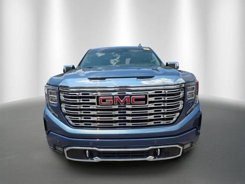 Used 2025 GMC Sierra 1500 Denali w/ Technology Package AWD/4WD image 6