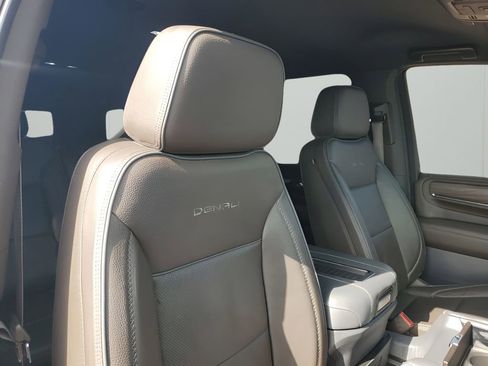 Certified 2023 GMC Yukon XL Denali AWD/4WD image 16