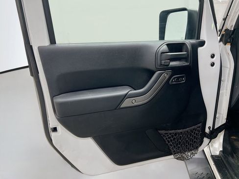 Used 2014 Jeep Wrangler Unlimited Sport w/ Quick Order Package 24S image 16