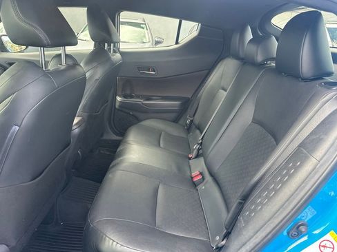 Used 2019 Toyota C-HR Limited FWD image 14