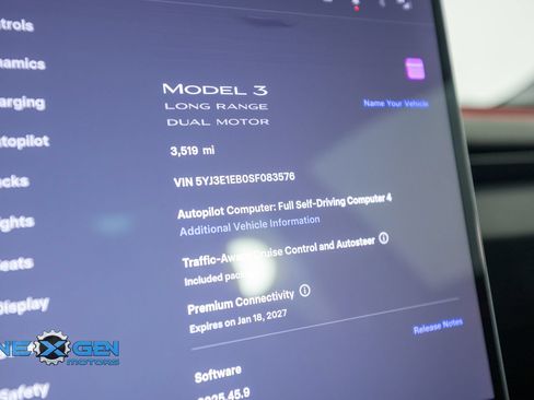 Used 2025 Tesla Model 3 Long Range AWD/4WD image 17