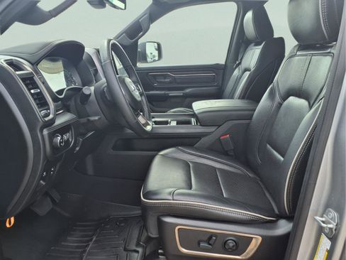 Used 2019 RAM 1500 Limited w/ Body Color Bumper Group image 12