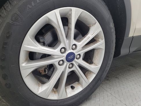 Used 2018 Ford Escape SEL w/ Ford Safe & Smart Package image 31