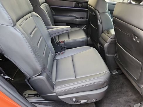 Certified 2024 Hyundai Santa Fe Calligraphy image 18