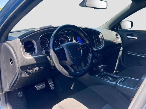 Used 2022 Dodge Charger Scat Pack RWD image 9
