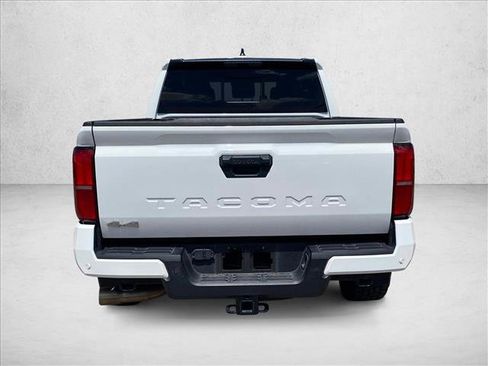Used 2024 Toyota Tacoma SR5 AWD/4WD image 23