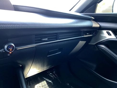 Used 2025 MAZDA MAZDA3 2.5 S Hatchback w/ Premium Pkg FWD image 22