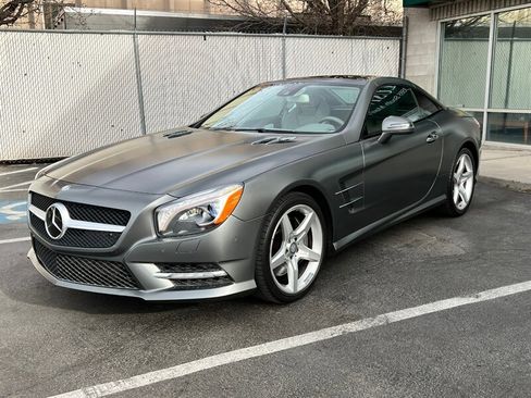 Used 2013 Mercedes-Benz SL 550 w/ Premium Pkg image 3