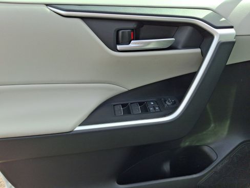 Used 2023 Toyota RAV4 XLE image 13