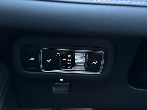 New 2026 Lincoln Nautilus Premier w/ Equipment Group 102A image 28