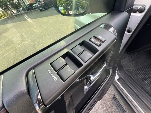 Used 2023 Toyota 4Runner TRD Off-Road Premium w/ Moonroof Package AWD/4WD image 27