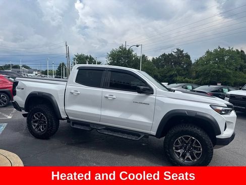 Used 2024 Chevrolet Colorado ZR2 w/ ZR2 Convenience Package III AWD/4WD image 9