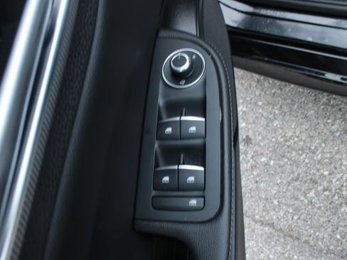 Used 2024 Alfa Romeo Giulia Ti AWD/4WD image 11