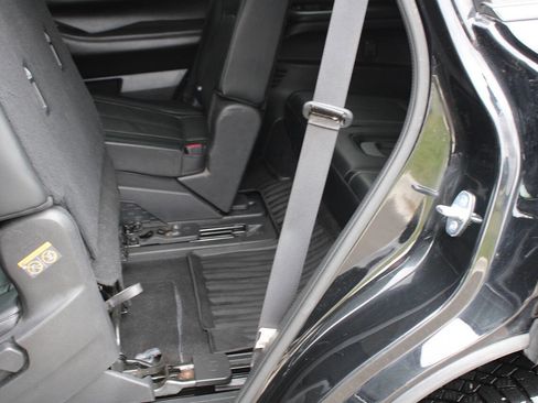 Used 2022 INFINITI QX60 Sensory image 61