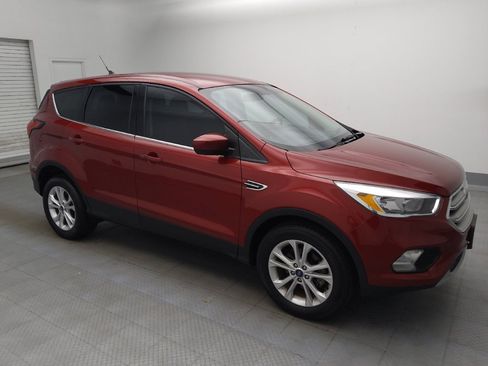 Used 2019 Ford Escape SE FWD image 11