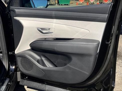 New 2025 Hyundai Tucson Limited image 22
