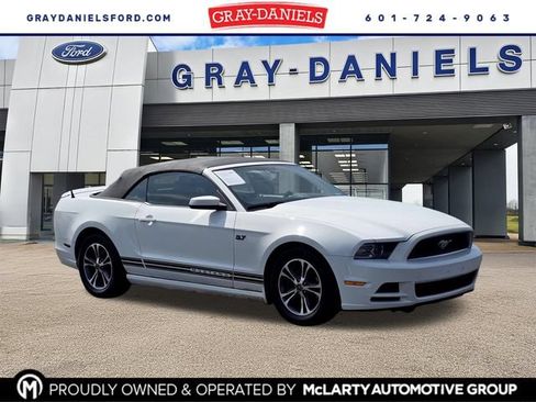 Used 2013 Ford Mustang Premium RWD image 1
