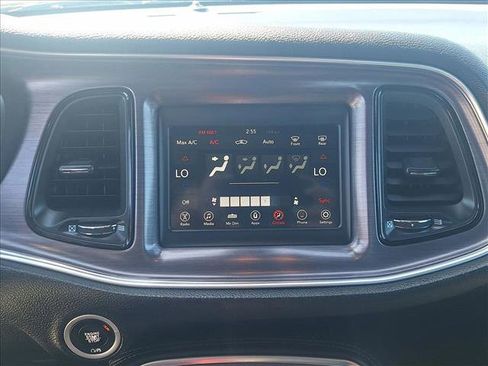 Used 2018 Dodge Challenger SXT RWD image 12