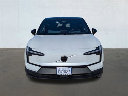 Used 2025 Volvo EX30 Ultra w/ Protection Package Premier image 8