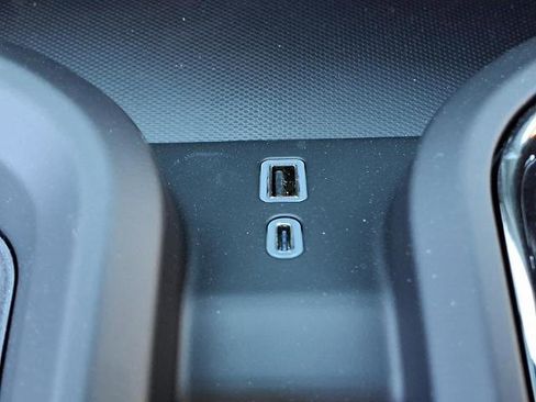 New 2026 GMC Sierra 2500 AT4 w/ AT4 Premium Plus Package image 9