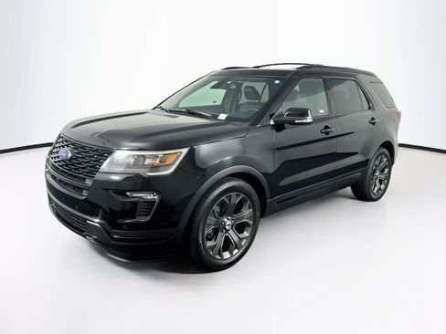 Used 2018 Ford Explorer Sport w/ Equipment Group 401A AWD/4WD image 3
