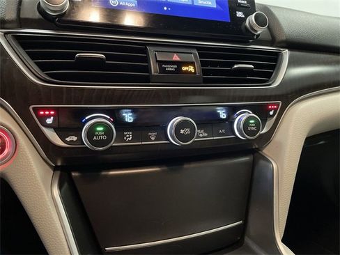 Certified 2019 Honda Accord EX image 18