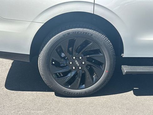 New 2026 Lincoln Navigator Black Label image 20