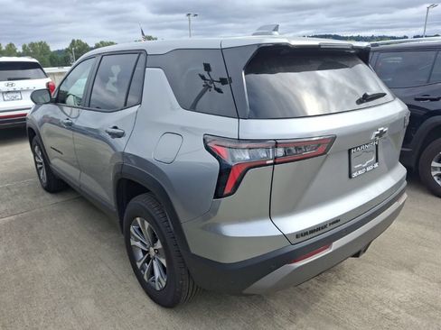 Used 2026 Chevrolet Equinox LT AWD/4WD image 6