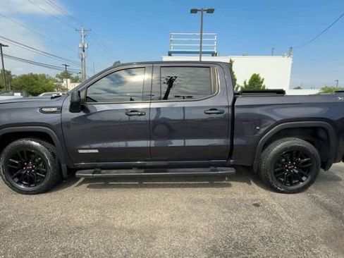 Used 2022 GMC Sierra 1500 Elevation w/ Elevation Premium Package AWD/4WD image 5